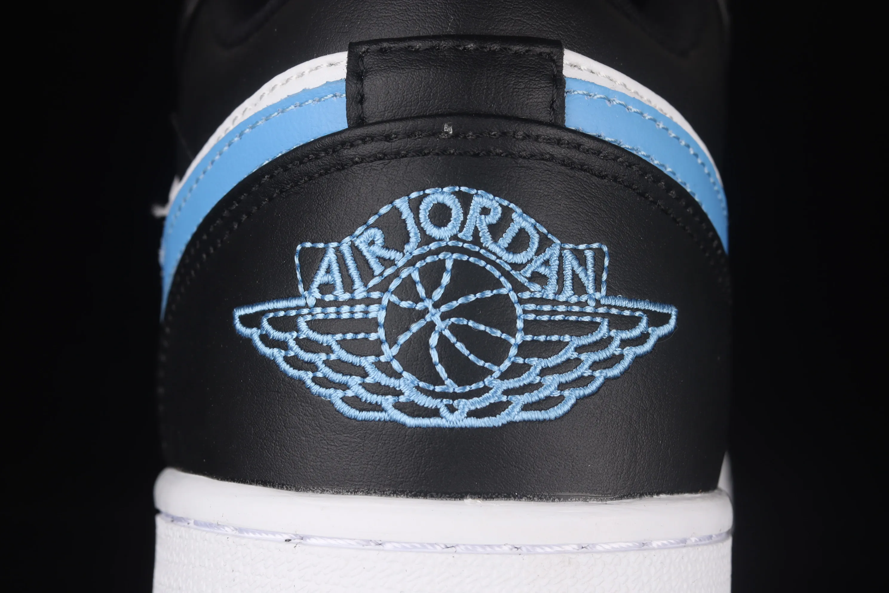 All categories Air Jordan Jordan series basketball shoes Air Jordan 1 Low Air Jordan AJ1 Low AJ1 Joe 1 black blue and white low-top cultural leisure sports basketball shoes DC0774-041